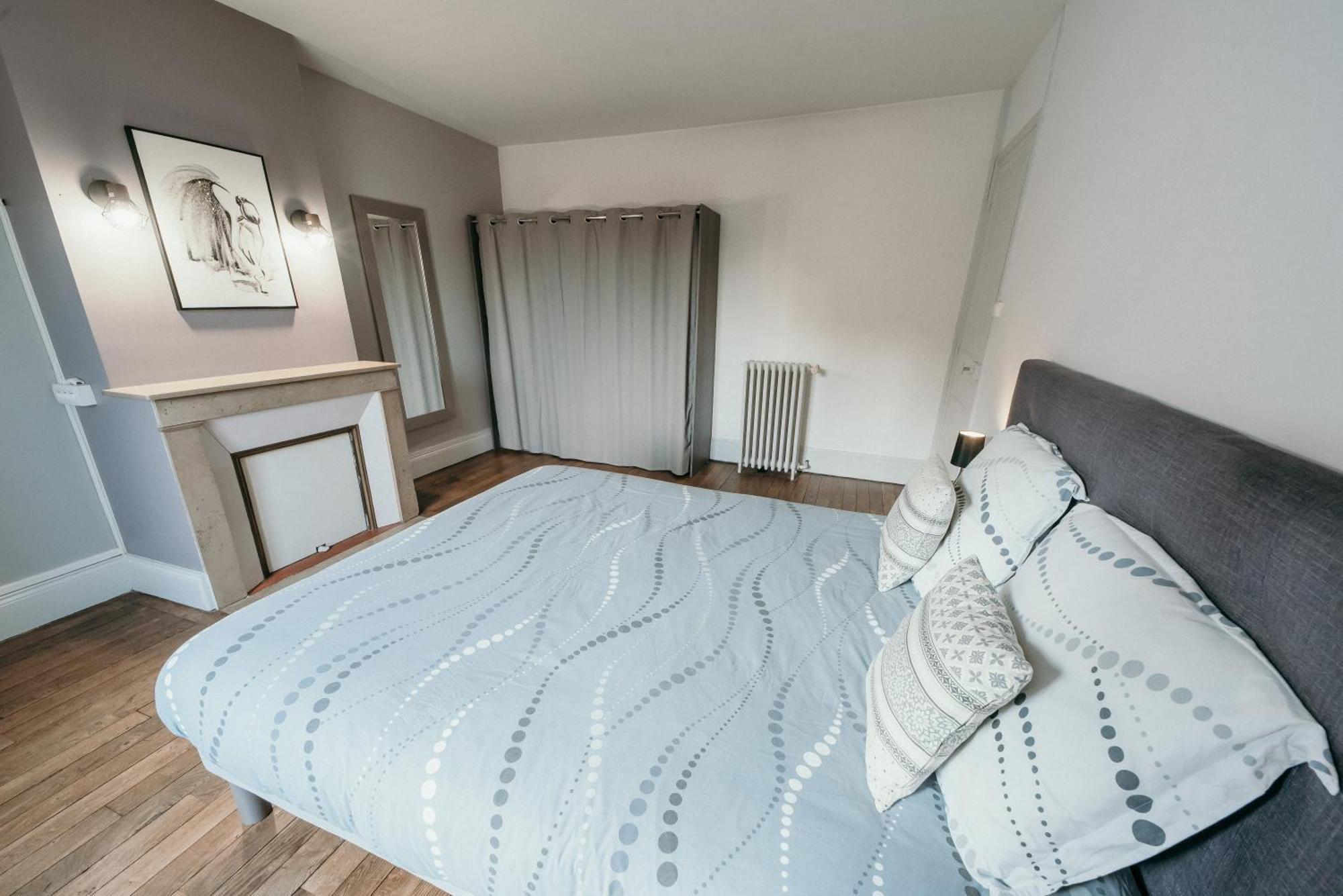 Appartement D'Alexandre Hyper Centre-Ville Charleville-Mézières Dış mekan fotoğraf